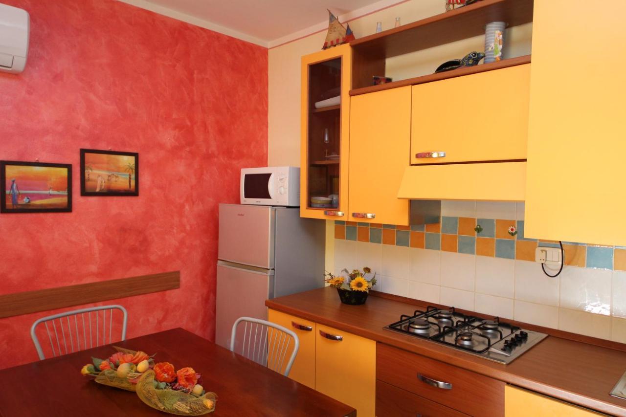Residence Sole E Mare Appartamenti روسولينا ماري المظهر الخارجي الصورة