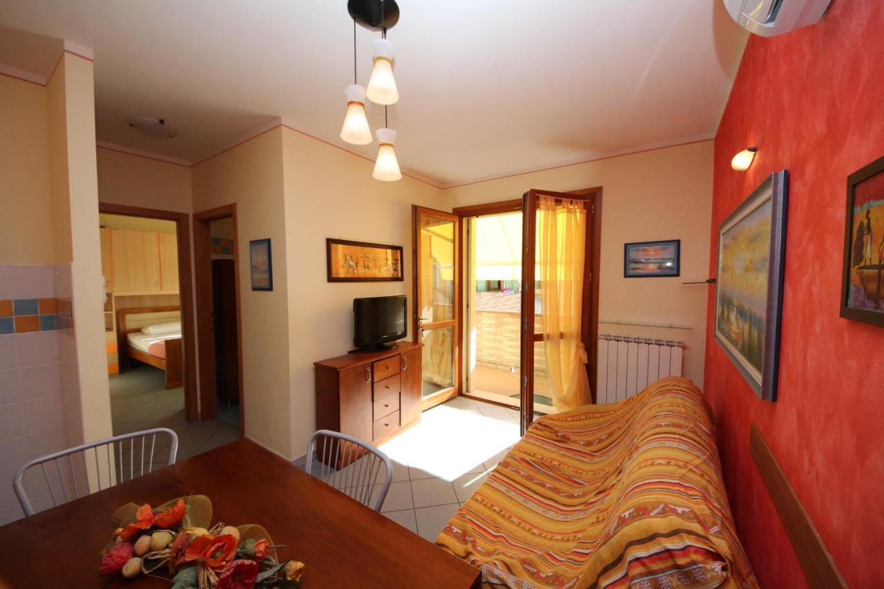 Residence Sole E Mare Appartamenti روسولينا ماري المظهر الخارجي الصورة