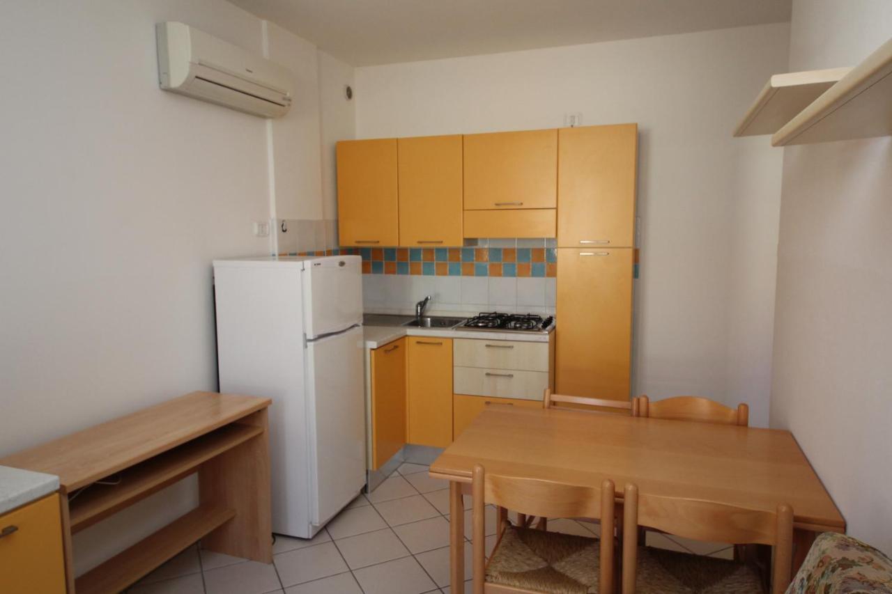 Residence Sole E Mare Appartamenti روسولينا ماري المظهر الخارجي الصورة